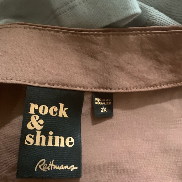 Top - Picture 3 of 3